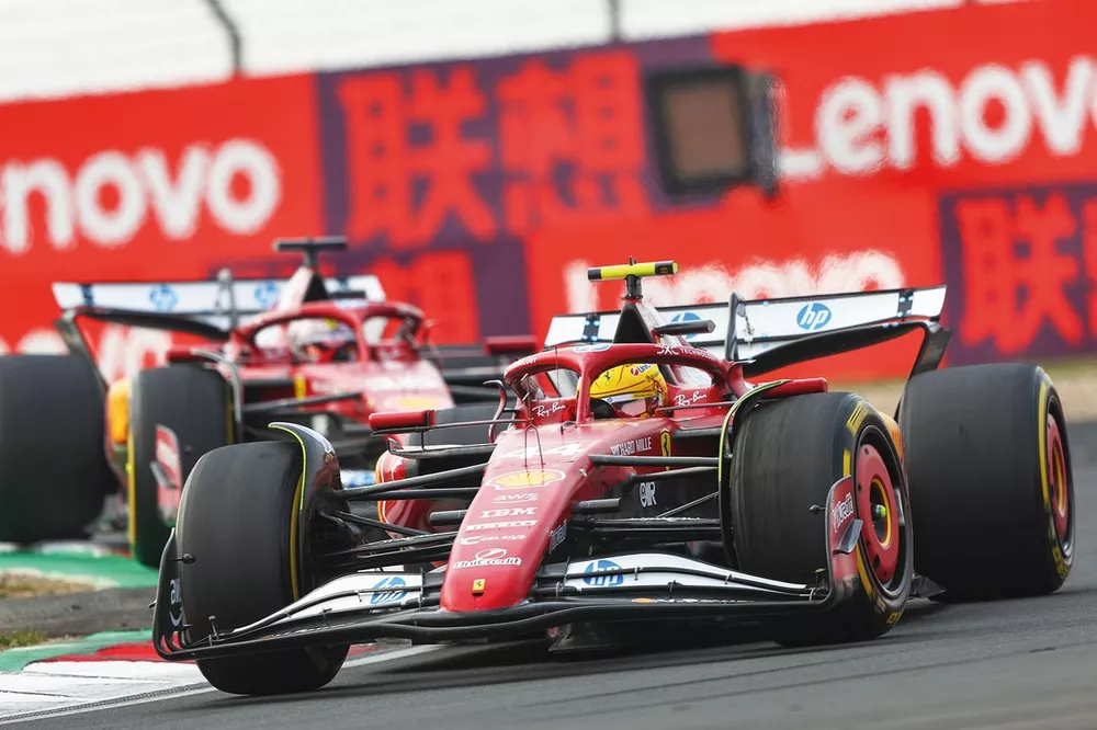 Lewis Hamilton, Ferrari SF-25, Charles Leclerc,  Ferrari SF-25 