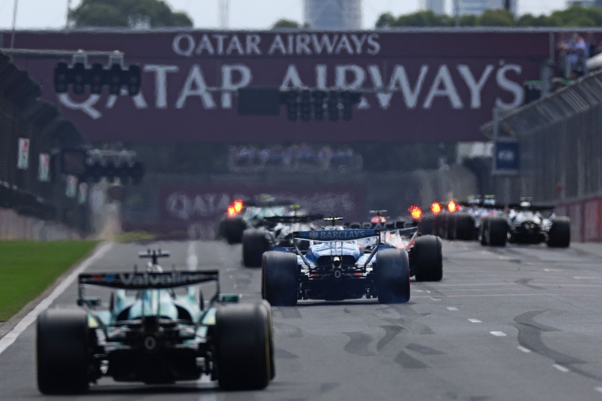 The reasons behind why drivers had flat batteries on the Australian GP grid