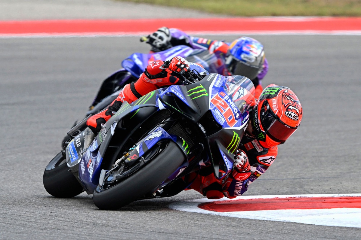 Carlos Checa, sobre Yamaha: "El motor no es fiable y encima no corre"