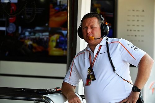 Brown: "Alonso est&aacute; muy interesado en Indy"