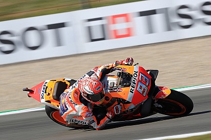 Marquez nipt voor Viñales in derde training Dutch TT