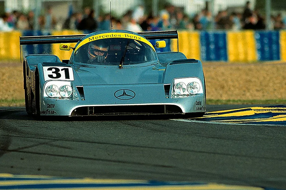 #31 Team Sauber Mercedes, Mercedes-Benz C11: Karl Wendlinger, Michael Schumacher, Fritz Kreutzpointner