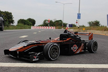 Küçük bir F1 aracı mı? Hayır o bir bilgisayar!