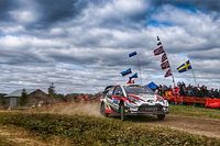 Latvala toma el relevo de Tanak y manda en casa