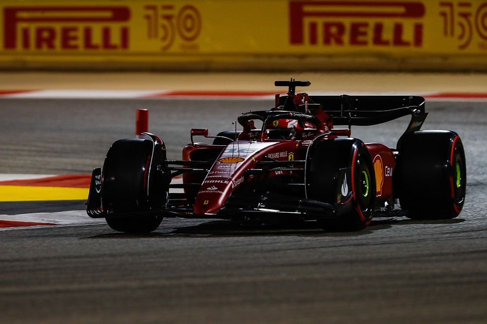 F1 AO VIVO: Leclerc lidera dobradinha da Ferrari, Verstappen quebra, Pérez erra e Hamilton é pódio