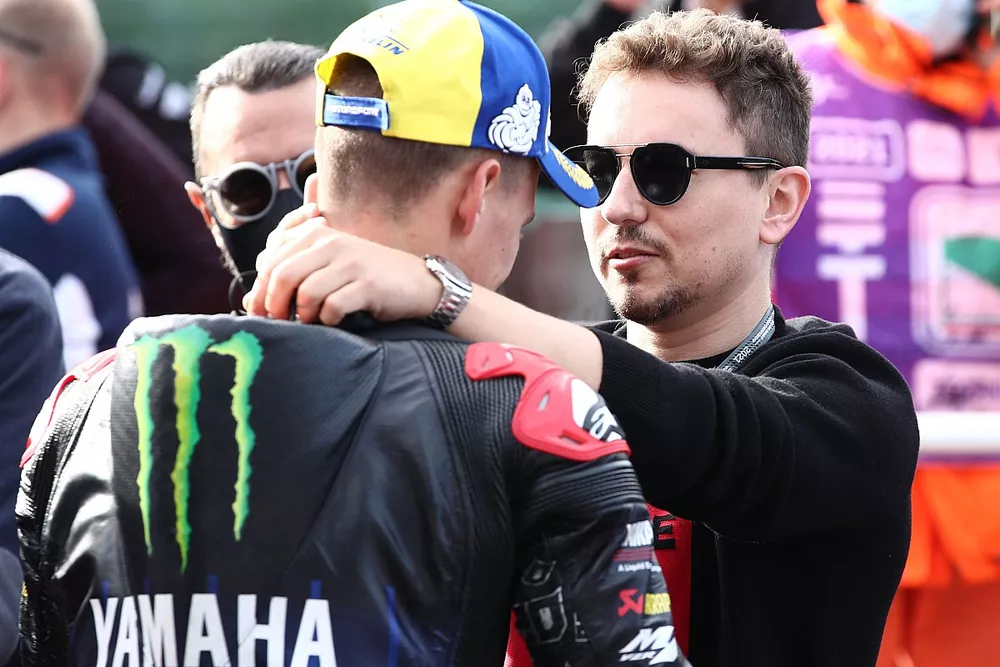 Le Champion du monde Fabio Quartararo, Yamaha Factory Racing et Jorge Lorenzo