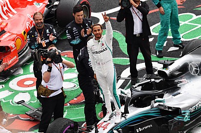 Hamilton: "Igualar a Fangio es una sensación muy surrealista"