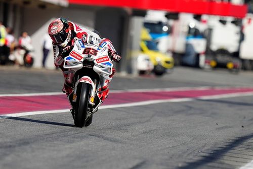 Por qué Bagnaia quiso quitarse el '1' él mismo tras caer ante Martín