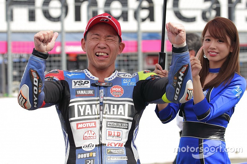 JSB1000もてぎ決勝:中須賀克行が怪我を乗り越え、逆転で今季7勝目