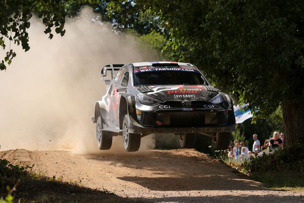S&eacute;bastien Ogier, Vincent Landais, Toyota Gazoo Racing WRT Toyota GR Yaris Rally1