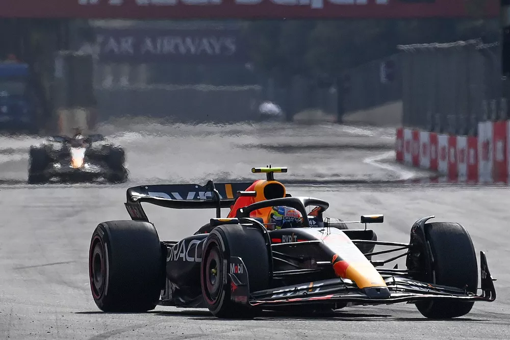 Sergio Perez, Red Bull Racing RB19, Max Verstappen, Red Bull Racing RB19