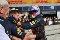 Verstappen se quedar&aacute; en Red Bull a menos que haya problemas en 2026, seg&uacute;n Coulthard