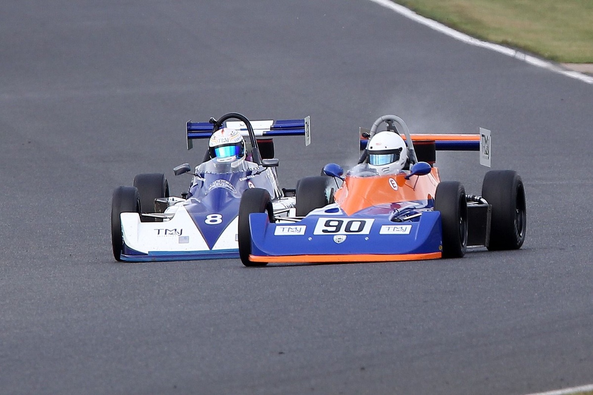 Historic FF2000 title rivals collide at category's Mallory Park birthday event