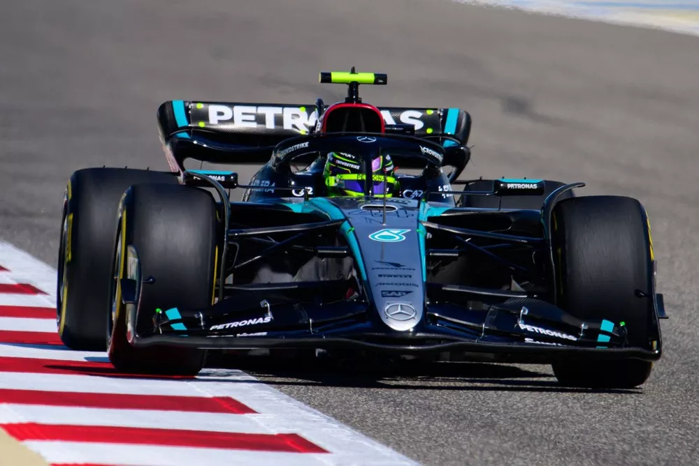 Lewis Hamilton, Mercedes W15