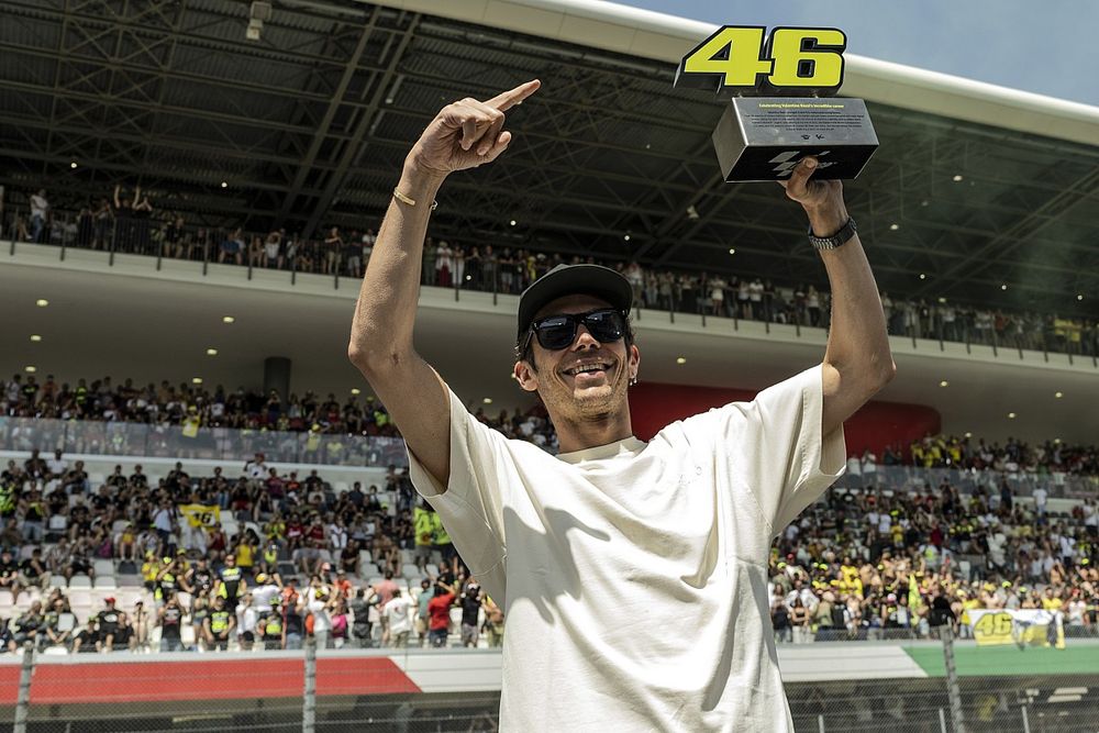 Valentino Rossi, retiring the number 46