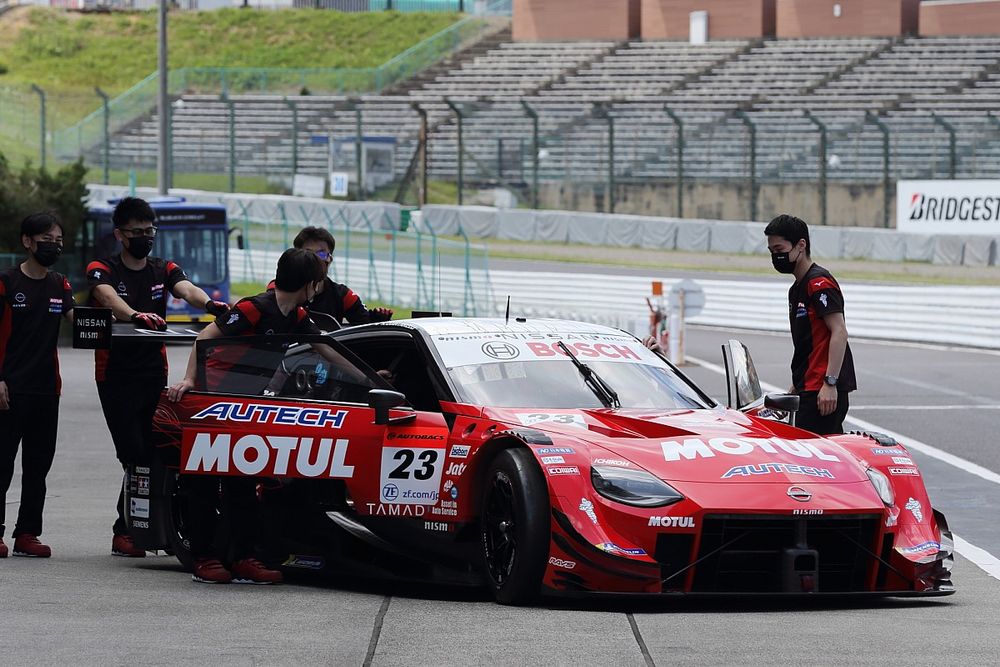 #23 MOTUL AUTECH Z