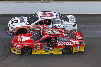 Stewart and Gordon share one-lap salute after final Brickyard 400