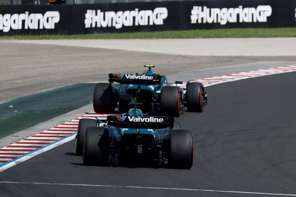 Fernando Alonso, Aston Martin AMR24, Lance Stroll, Aston Martin AMR24