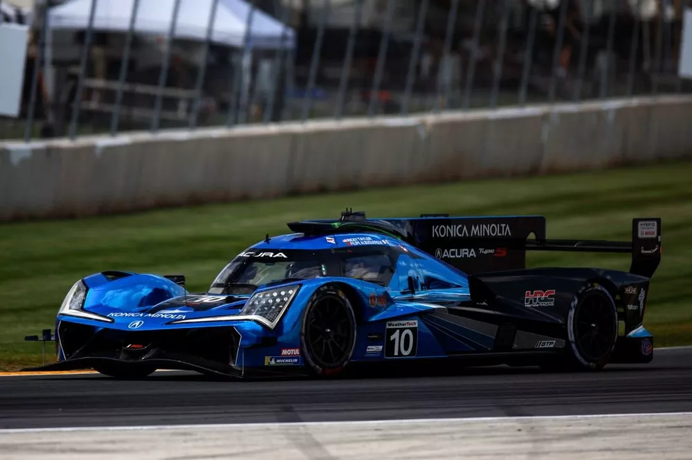 #10 Wayne Taylor Racing with Andretti Acura ARX-06: Ricky Taylor, Filipe Albuquerque