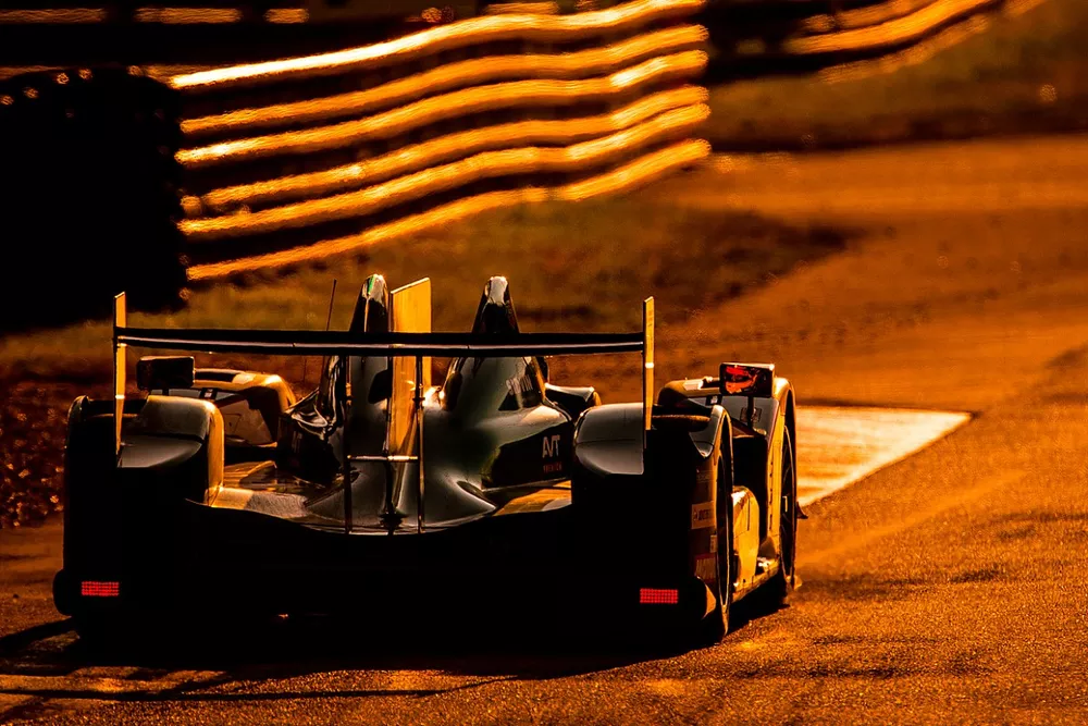 #48 Murphy Prototypes, Oreca 03-Nissan: Nathanael Berthon, Rodolfo Gonzalez, Karun Chandhok