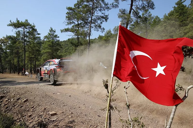 Andreas Mikkelsen, Anders J&aelig;ger, Hyundai Motorsport Hyundai i20 Coupe WRC