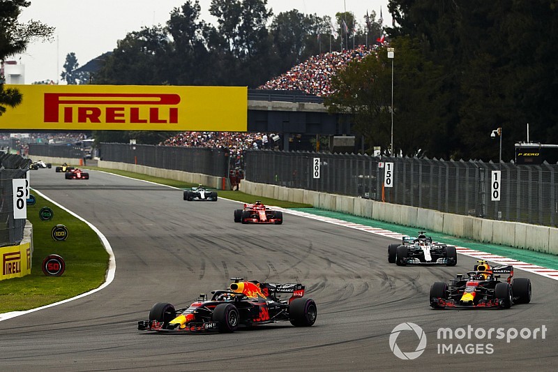 Horner: Era para Verstappen e Ricciardo estarem no pódio