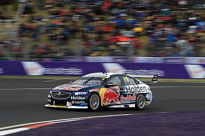 Bathurst 1000: Whincup pips Reynolds in qualifying thriller
