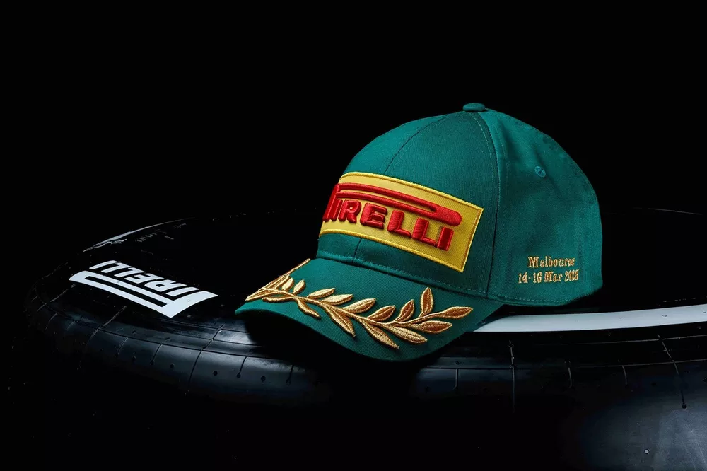 Gorra de Pirelli