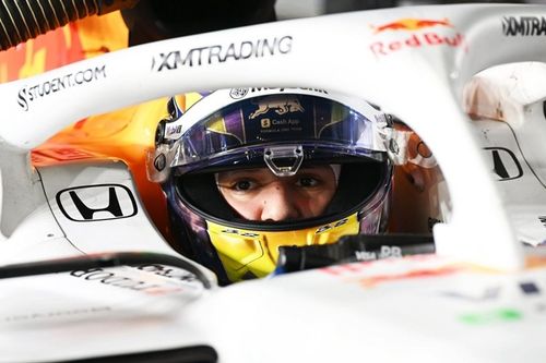F1: Hadjar avalia que é uma "boa ideia" correr com a Red Bull já em 2025