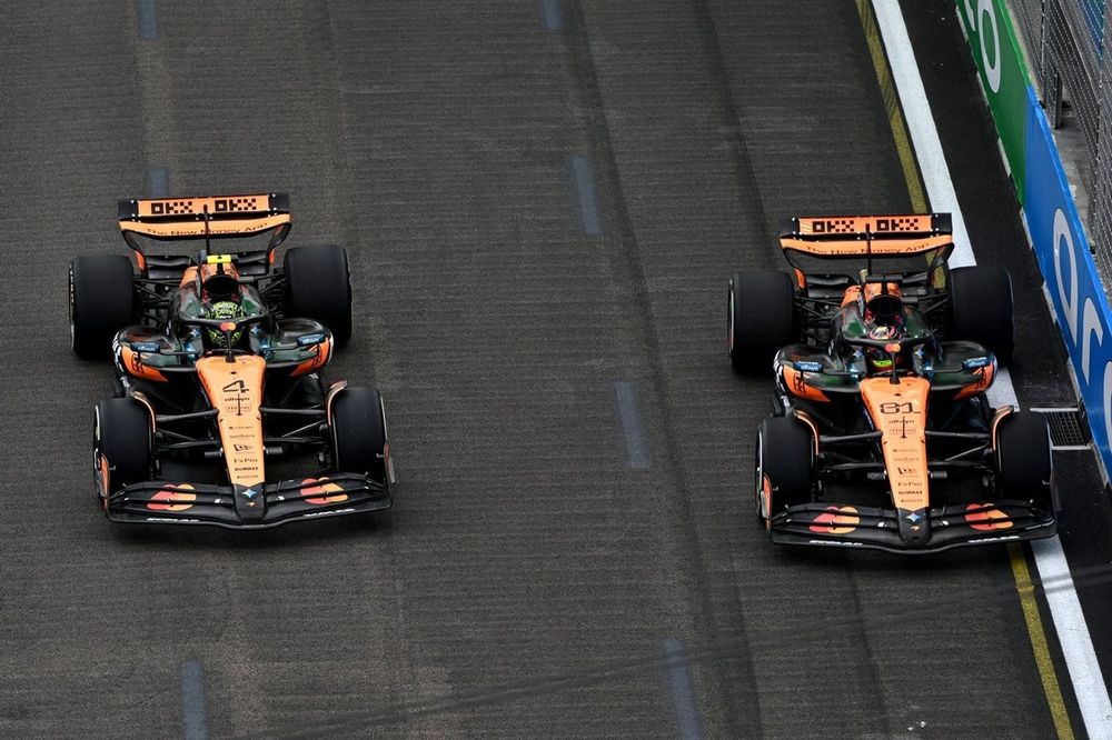 Lando Norris, McLaren, Oscar Piastri, McLaren