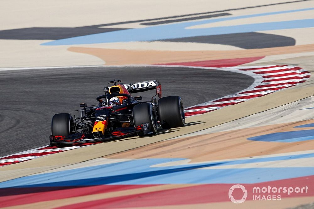 Max Verstappen, Red Bull Racing RB16B 