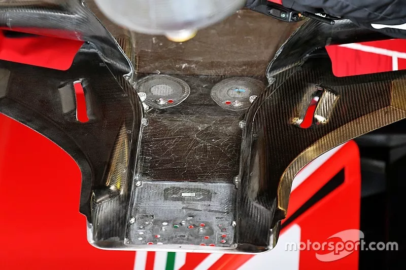 Ferrari SF70H: Windabweiser