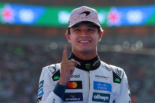 Norris obvia los abucheos tras ganar en M&eacute;xico: "Me centro en m&iacute; mismo"