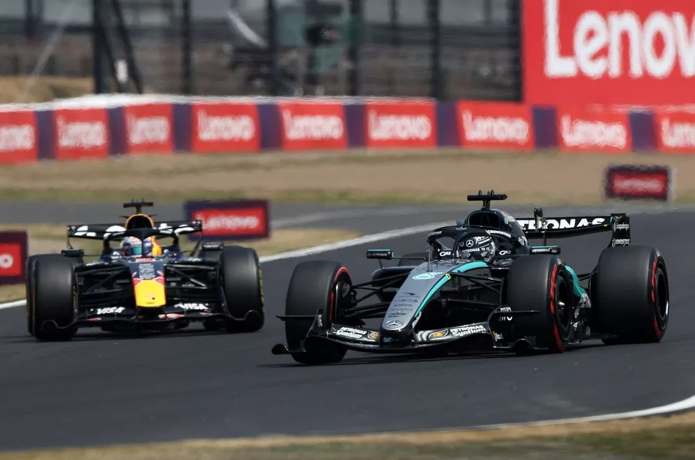 Max Verstappen, Red Bull Racing, George Russell, Mercedes
