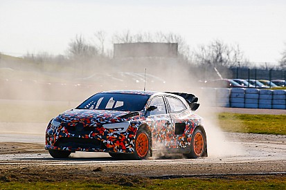 Renault Megane von Prodrive für die WRX vorgestellt