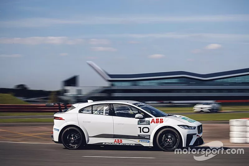S&eacute;rgio Jimenez, Jaguar I-PACE eTROPHY