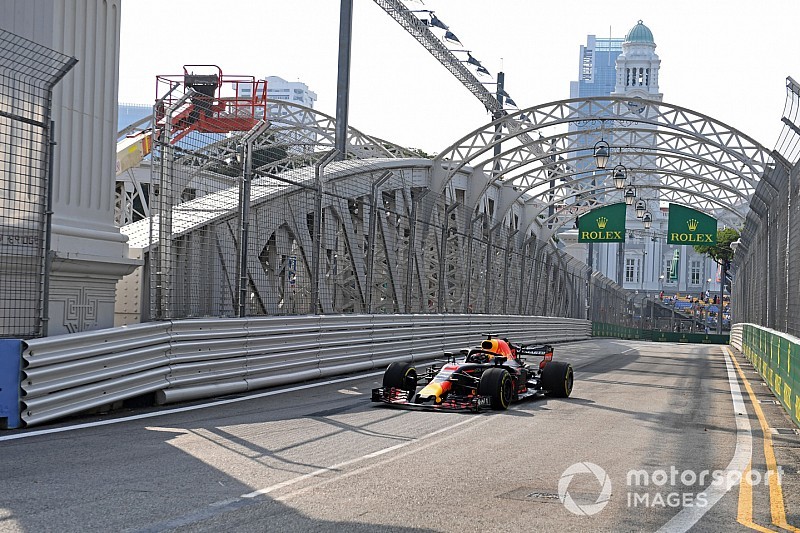 Singapur GP 1. antrenman: Ricciardo lider, Red Bull 1-2