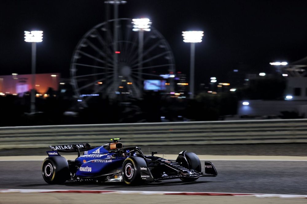 Carlos Sainz, Williams FW47