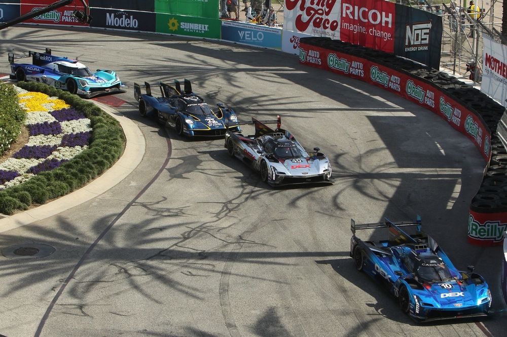 #10 Cadillac Wayne Taylor Racing Cadillac V- Series.R: Ricky Taylor, Filipe Albuquerque, #40 Cadillac Wayne Taylor Racing Cadillac V- Series.R: Jordan Taylor, Louis Deletraz, #23 Aston Martin Thor Team Aston Martin Valkyrie: Ross Gunn, Roman De Angelis, #60 Acura Meyer Shank Racing w/Curb Agajanian Acura ARX-06: Tom Blomqvist, Colin Braun