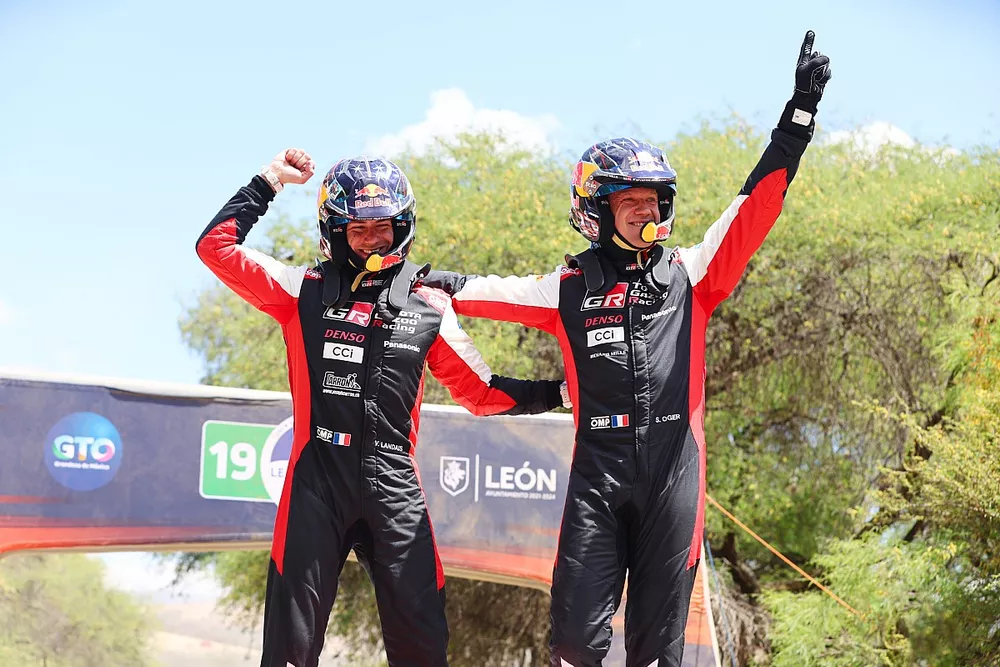 Winners S&eacute;bastien Ogier, Vincent Landais, Toyota Gazoo Racing WRT Toyota GR Yaris Rally1