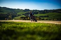 V&iacute;deo: el impresionante duelo entre Acosta y Rins en el Rancho de Rossi