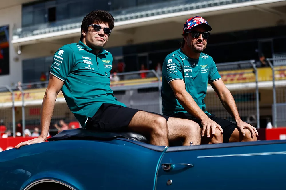 Lance Stroll, Aston Martin F1 Team e Fernando Alonso, Aston Martin F1 Team 
