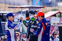 Dixon wygrywa ostatni wyścig w sezonie