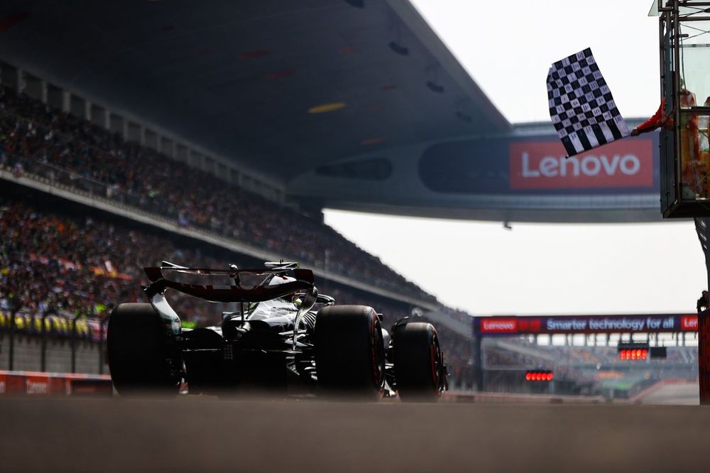 Lewis Hamilton, Mercedes F1 W15