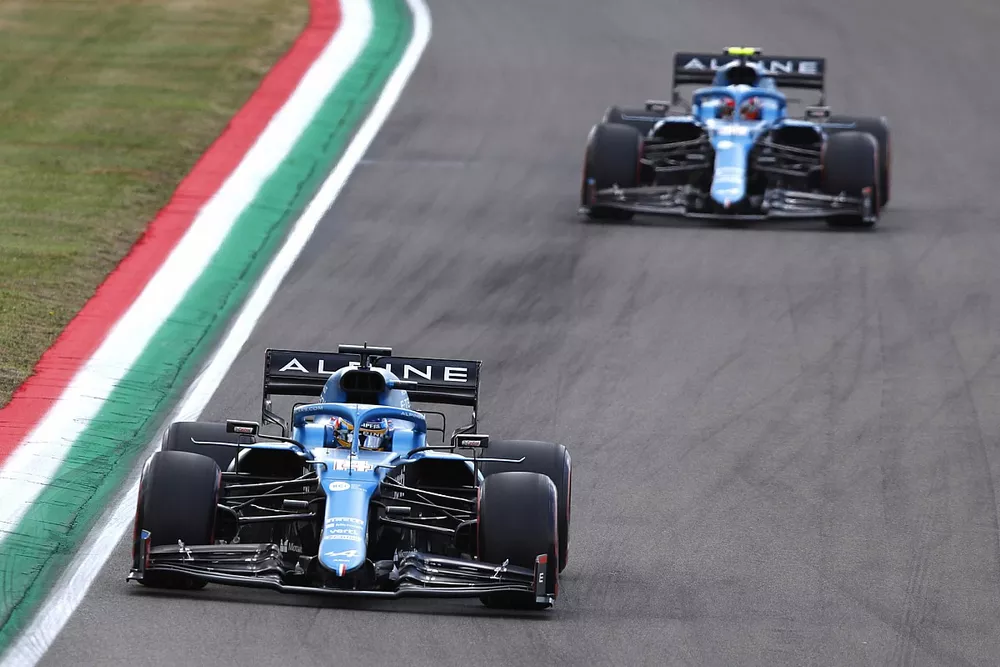 Fernando Alonso, Alpine A521, Esteban Ocon, Alpine A521