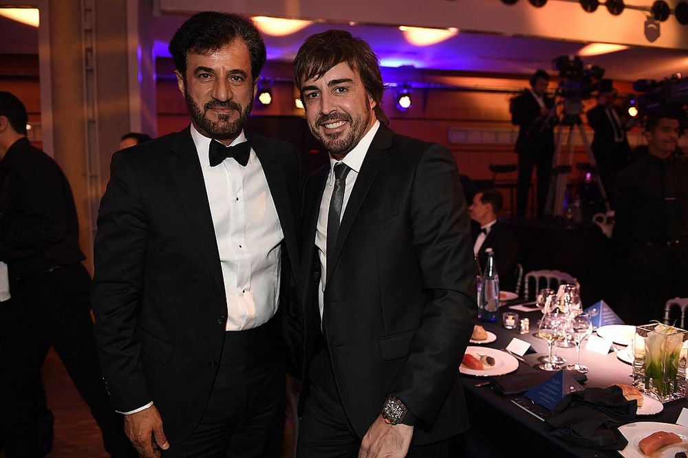 Fernando Alonso y Mohammed ben Sulayem