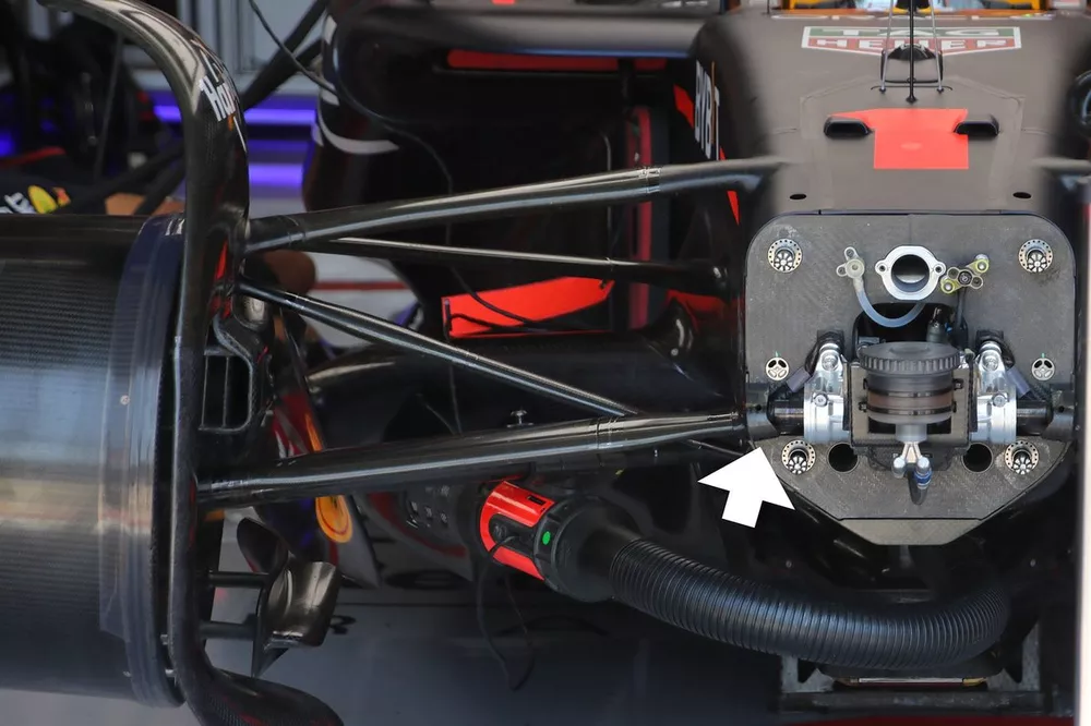 Red Bull Racing RB20 detalles t&eacute;cnicos