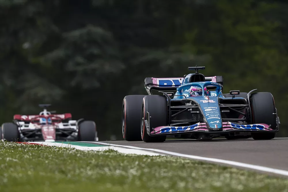 Fernando Alonso, Alpine A522, Valtteri Bottas, Alfa Romeo C42