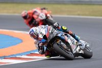 WSBK Misano: Razgatlioglu empieza ganando a Bulega en casa