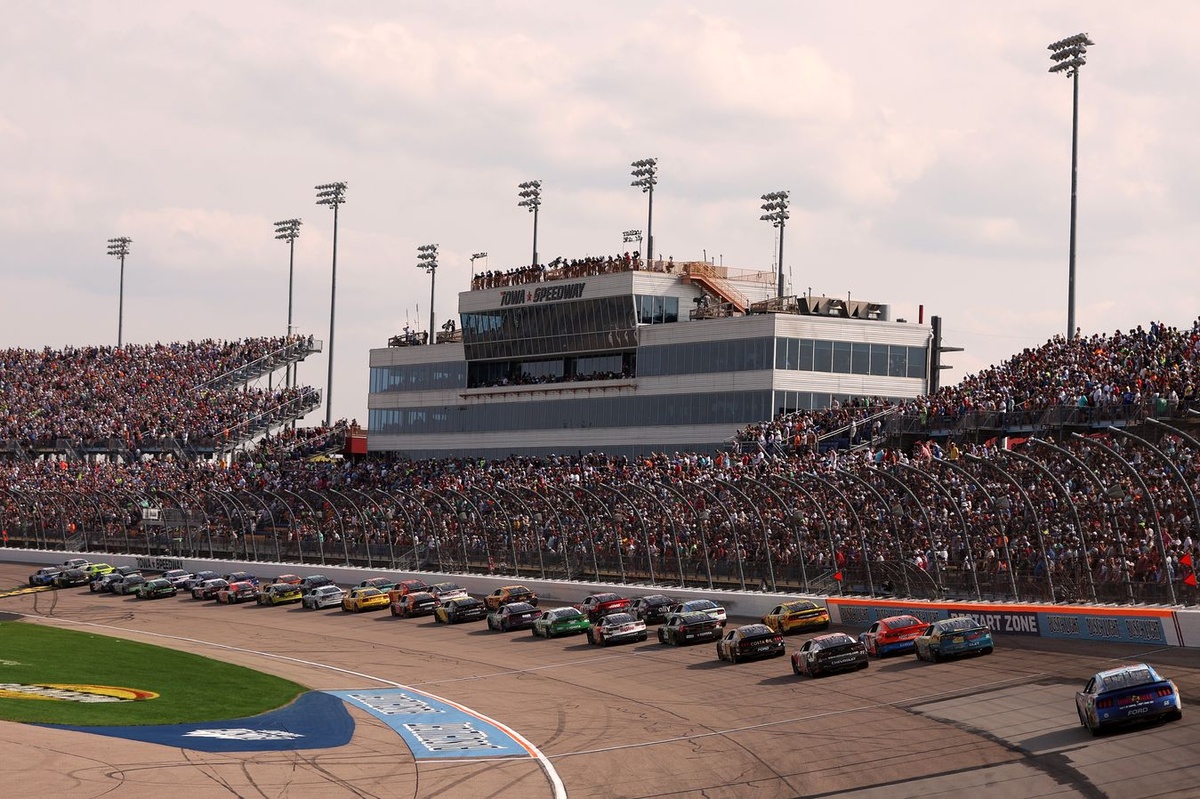 Iowa Speedway to host July 4th race during 2027 NASCAR Cup season